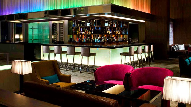 BAR PLUSの施設画像1