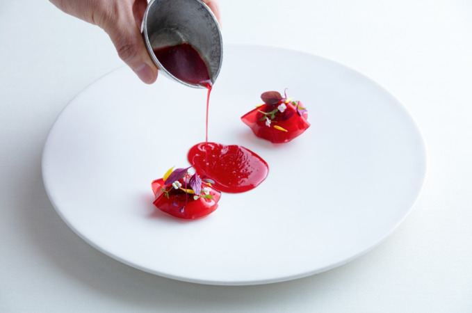 アート・デザイン・音楽 :NORIYUKI HAMADA RESTAURANT YUKAWATAN Amazon.co.jp: Noriyuki Hamada - Restaurant Yukawatan : 本