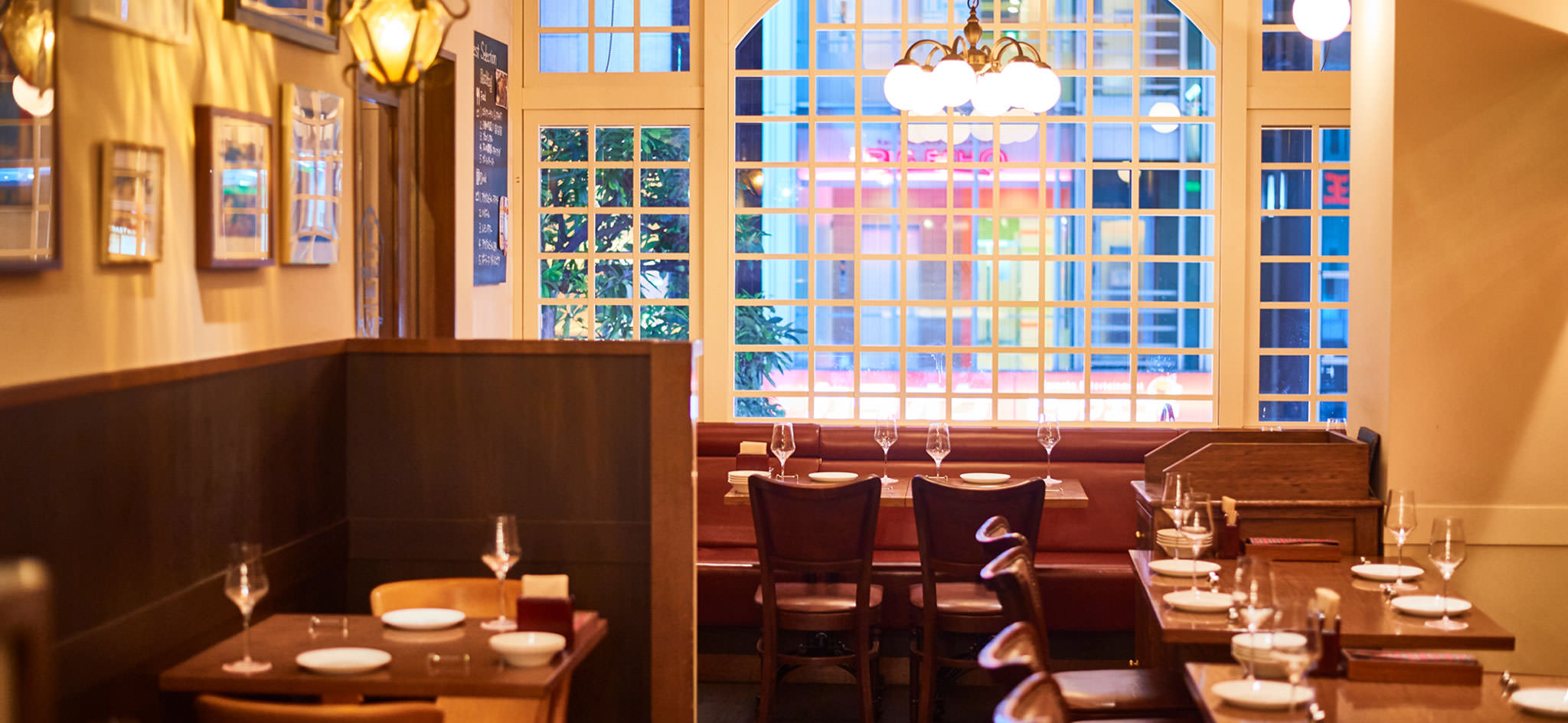 Bistro Wine Cafe Le Coq Rotiの施設画像1