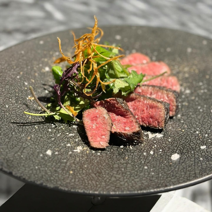 牡蠣と肉と酒 MURO - Restaurant Guide - TableCheck