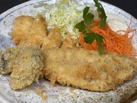 Choose your set meal (horse mackerel, chicken, oysters)