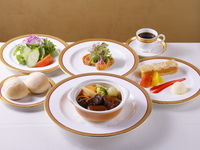 ビーフシチューランチ 6/5～8/31