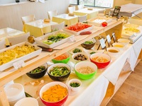 《カフェ》 ランチビュッフェ