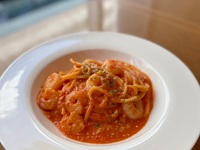 Eniの生パスタ（小エビのトマトクリームパスタ）