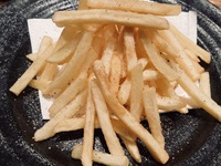 フライドポテト　トリュフ塩