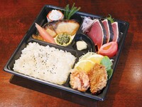 【テイクアウト】土佐老舗の味をご自宅で！ ～鰹のタタキ弁当～