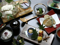 【夏季限定】冷やしおぼろどうふ　松の膳（生湯葉+お造り付き）