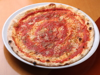 マリナーラ（トマトソース、バジル、青森県産ニンニク、オレガノ）