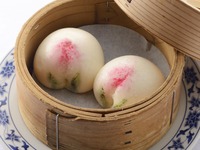 【TAKEOUT】桃あんまん（寿桃）