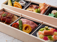 会席弁当　葵