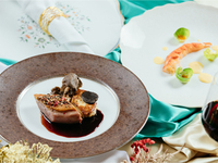 1日4組限定！窓側確約＆スパークリングワイン付きChristmas Dinner2025