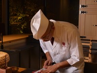 店主　臼井幸紀