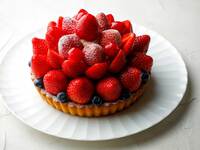 苺の森のタルト（直径15センチ）
