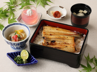 「夏季限定」浜名湖産うな重　白焼き