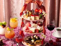 [Aquarium Afternoon Tea] Strawberry and chocolate afternoon tea, wine, and coffee all you like!