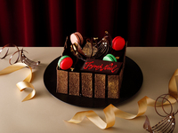 スーパーオペラレジェール（18cm×18cm×高さ7.5cm）