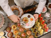 【プティアッシュ】兵庫県産黒毛和牛をメインに兵庫五国の食材を中心に、食後は華やかなワゴンデザート(全6品)