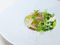 【ムニュアッシュ】世界を魅了する神戸ビーフ”サーロイン”兵庫の恵みを堪能する前菜3品とダブルメイン+デザート(全6品)