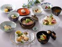 Seasonal Kaiseki [Suiren-Kaiseki] 