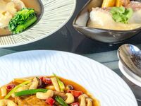 《2名様からホール席》フカヒレ煮込・名物！担々麺入りビジネスランチコース［税込4,980円］（料理個人盛り）