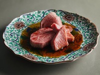 【恵】厚切りタン元食べ比べ・特選部位、季節土鍋ご飯など全13品＋シャンパン(個室確約)