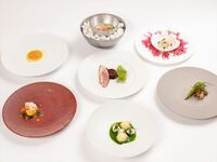 【ラ・スイート】地産地消×フレンチ　プレミアムディナー全9品～WEB予約特典・乾杯ドリンク付き～