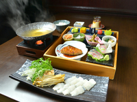 [Spring limited! Limited lunch of cherry blossom viewing season] cherry flowering Shiraki lunch aperitif 2700 yen as of Rose sparkling