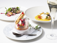 3rd Anniversary HIGASHIYAMA LUNCH [You can choose your main dish at your seat on the day.]