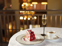 【毎週金曜日限定！ ミュージカル&オペラナイト】特別ケーキセット