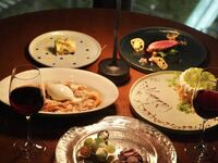 【Anniversary DINNER COURSE】～乾杯酒 & ミニホールケーキのメッセージプレート付き～