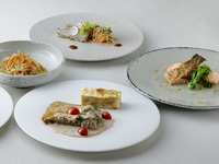 Monk café  Lunch included plan