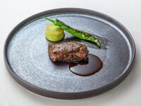 【ムニュ ドール】キャビア・鮑・トリュフ・神戸ビーフなど高級食材と味わう至福のコース(全6品)