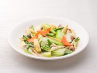 【アラカルト】51.季節野菜の塩味炒め　中盆