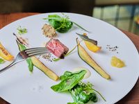 【ディナー】 シーズン（7品コース）＜メインダイニング＞