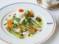 [午餐]開胃菜+主餐+甜點+餐後飲品