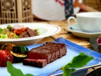 【Web限定特典 ！】蔵王(ざおう／国産牛のおまかせランチ)お食事グレードアップ　食後のお飲み物付き