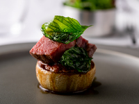 特別ディナーコース　【国産黒毛和牛のメインディッシュ+季節のリゾット付き全5品】　13,068円（税サ込）