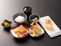 お得ランチ「花笑」