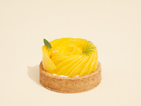 【テイクアウト】グラシアスマンゴータルト(8cm)