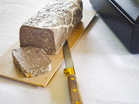 【午餐主廚精選套餐】2道開胃菜、主菜、甜點，共4道菜+1杯飲品