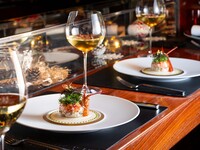 Christmas Special Full Course ~with 1glass of premium champagne and wine pairing(4glasses included)~