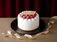 新エクストラスーパーあまおうショートケーキ