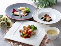 アイリスランチにスパークリングワイン付き！7,600円→6,500円！