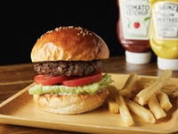 [Manzo HALAL di Hokkaido] Hamburger classico