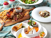 [Lunch] A course menu of the most popular dishes, including 8 dishes and 5 plates of grilled beef skirt steak and chicken thigh churrasco with cheese risotto