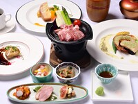 【和洋折衷コース　シェフ】黒毛和牛の陶板焼き　贅沢和洋折衷グルメコース