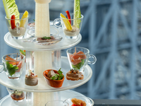 【TOP LUNCH】샐러드, 어뮤즈 타워, 메인 디쉬 1종 ※디저트 카페 없음