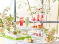 「初夏のいちご尽くしアフタヌーンティー」※マリアージュフレール1杯付き