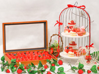 [From March 1st] Luxurious strawberry-filled afternoon tea ~ Gorgeous sweets & savory dishes + 2 hours of free cafe time