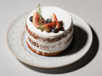 ネイキッドケーキ 